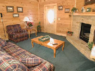Cabin 75 Living Room